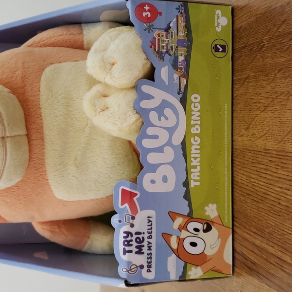 Bluey Toy-12” Bingo Talking Plush says 9 Phrases - Picture 2 of 3